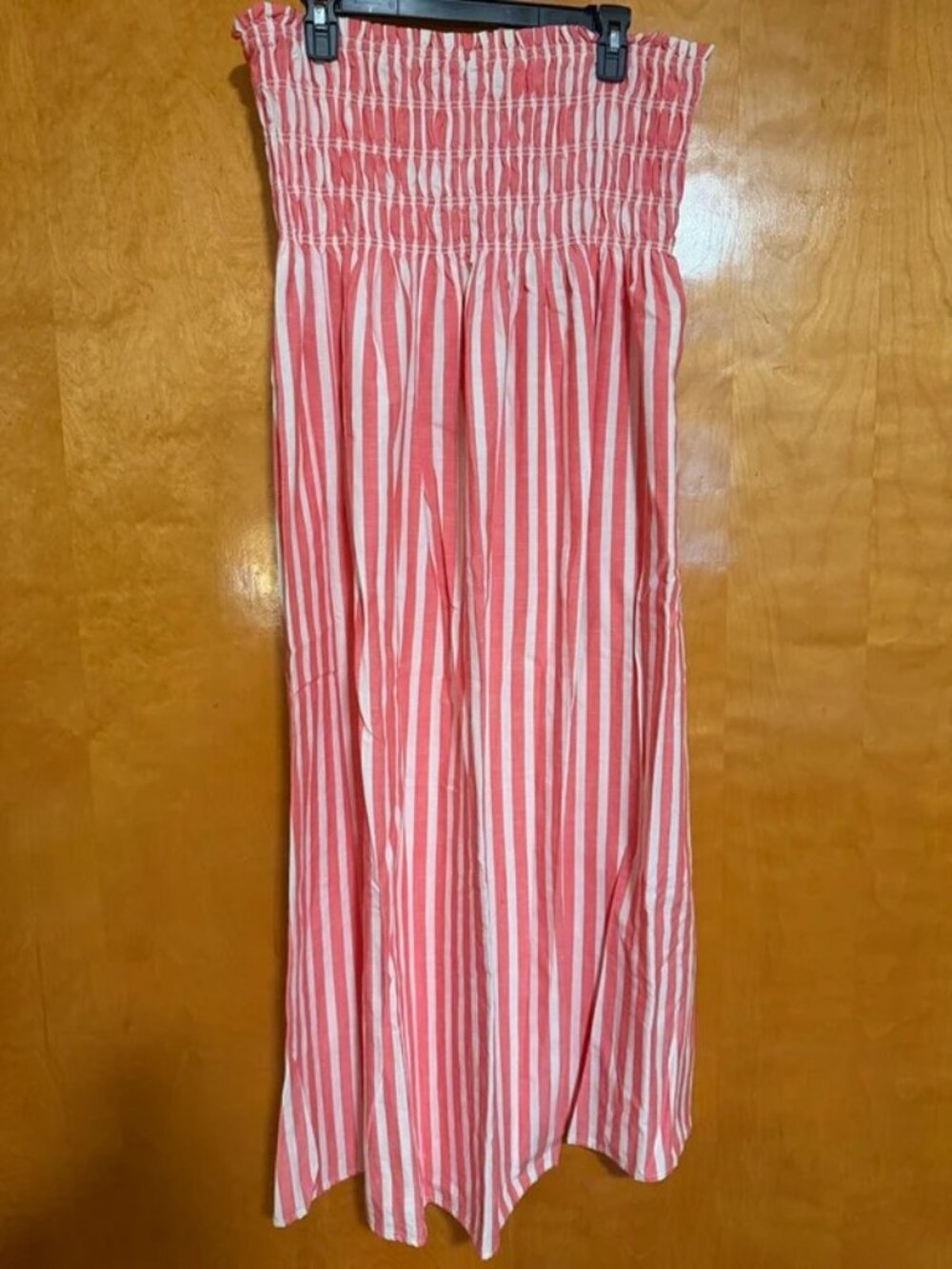 Women’s universal thread dress size large